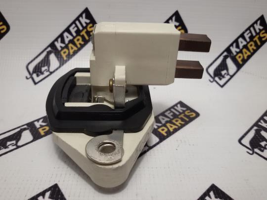 Реле - регулятор напруги генератора 28V  Renault Magnum AE, E-TECH 5001836319