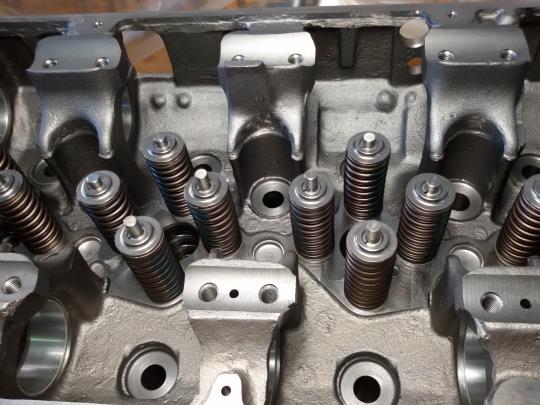 Головка блока цилиндров Cummins ISX, QSX15 5413784, 4386011