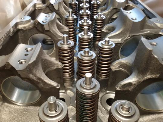 Головка блока цилиндров Cummins ISX, QSX15 5413784, 4386011